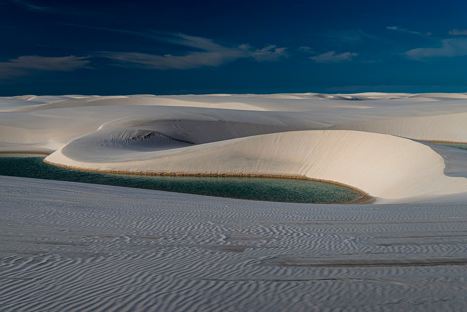 Federal level Lençóis Maranhenses National Park, located in Primeira Cruz (MA), Barreirinhas (MA)